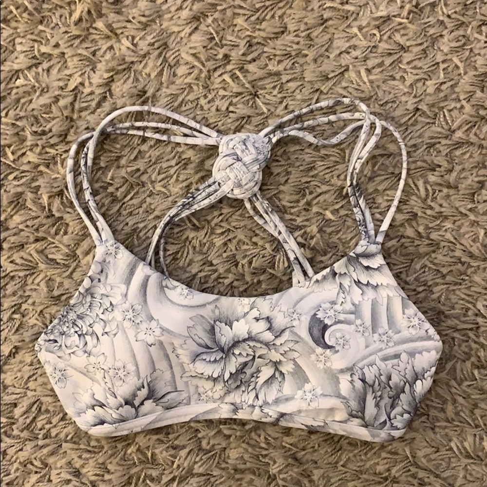 Lulemon Sports Bra (Rare print)